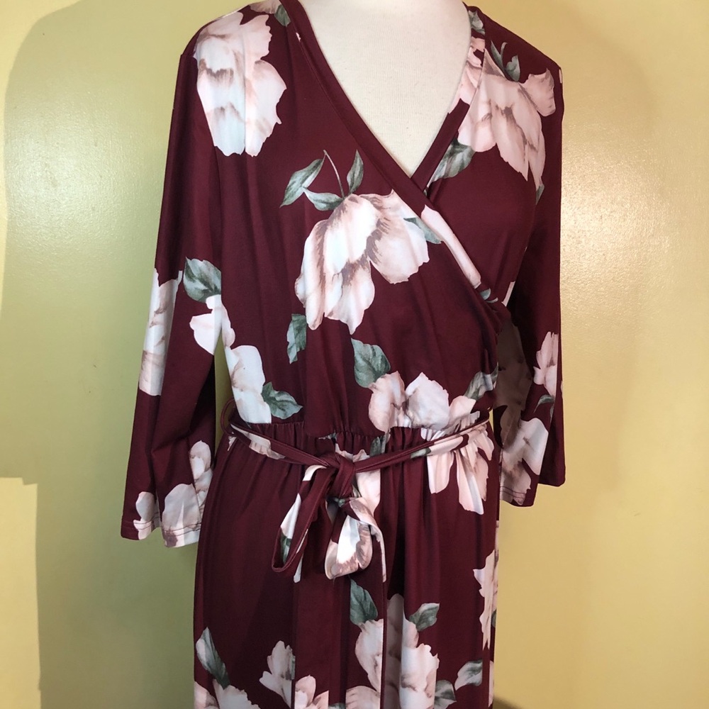 Zattcas Floral Wrap Dress- Burgundy and White - Picture 1 of 9